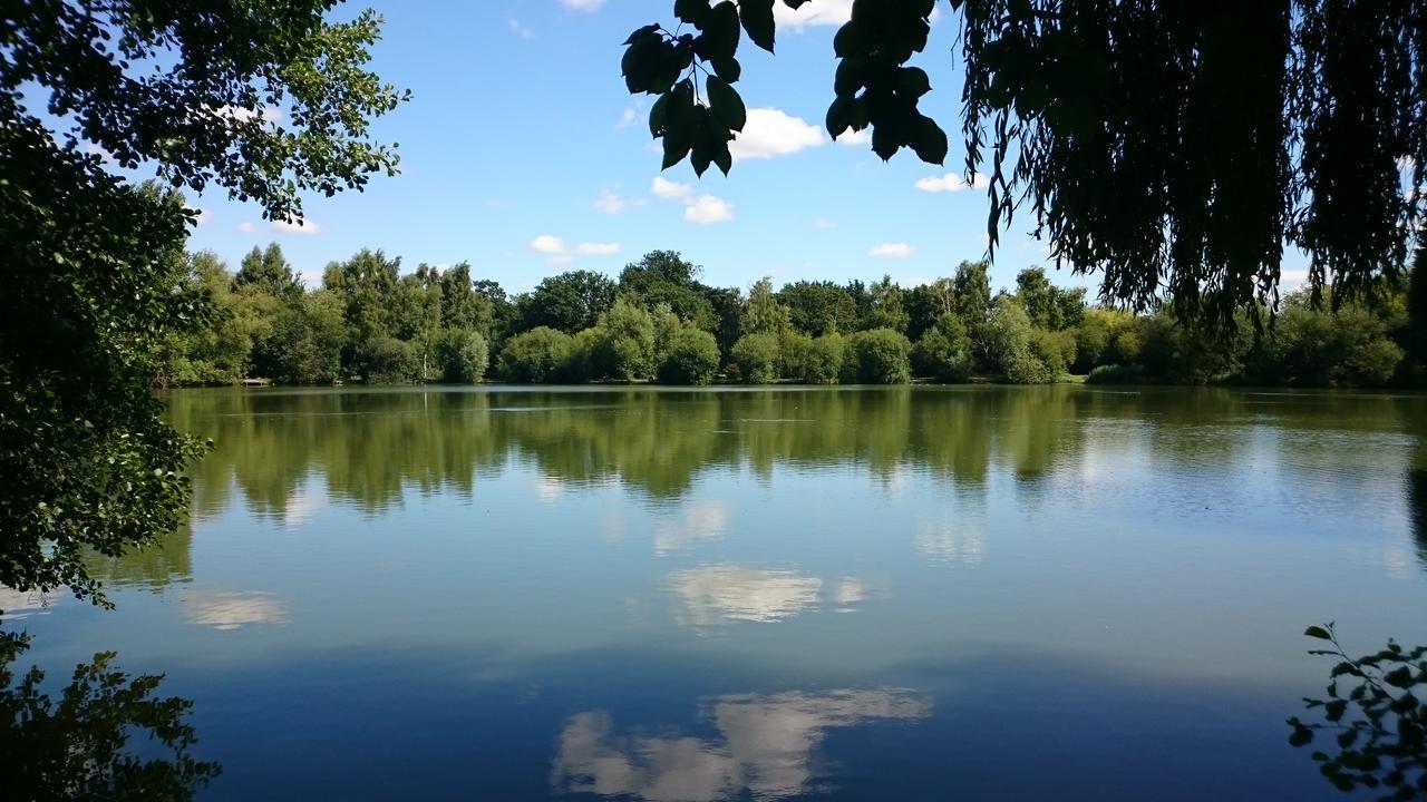 Woodland Waters Hotell Ancaster Exteriör bild