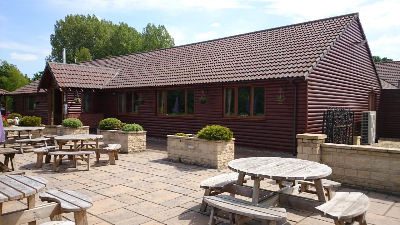 Woodland Waters Hotell Ancaster Exteriör bild